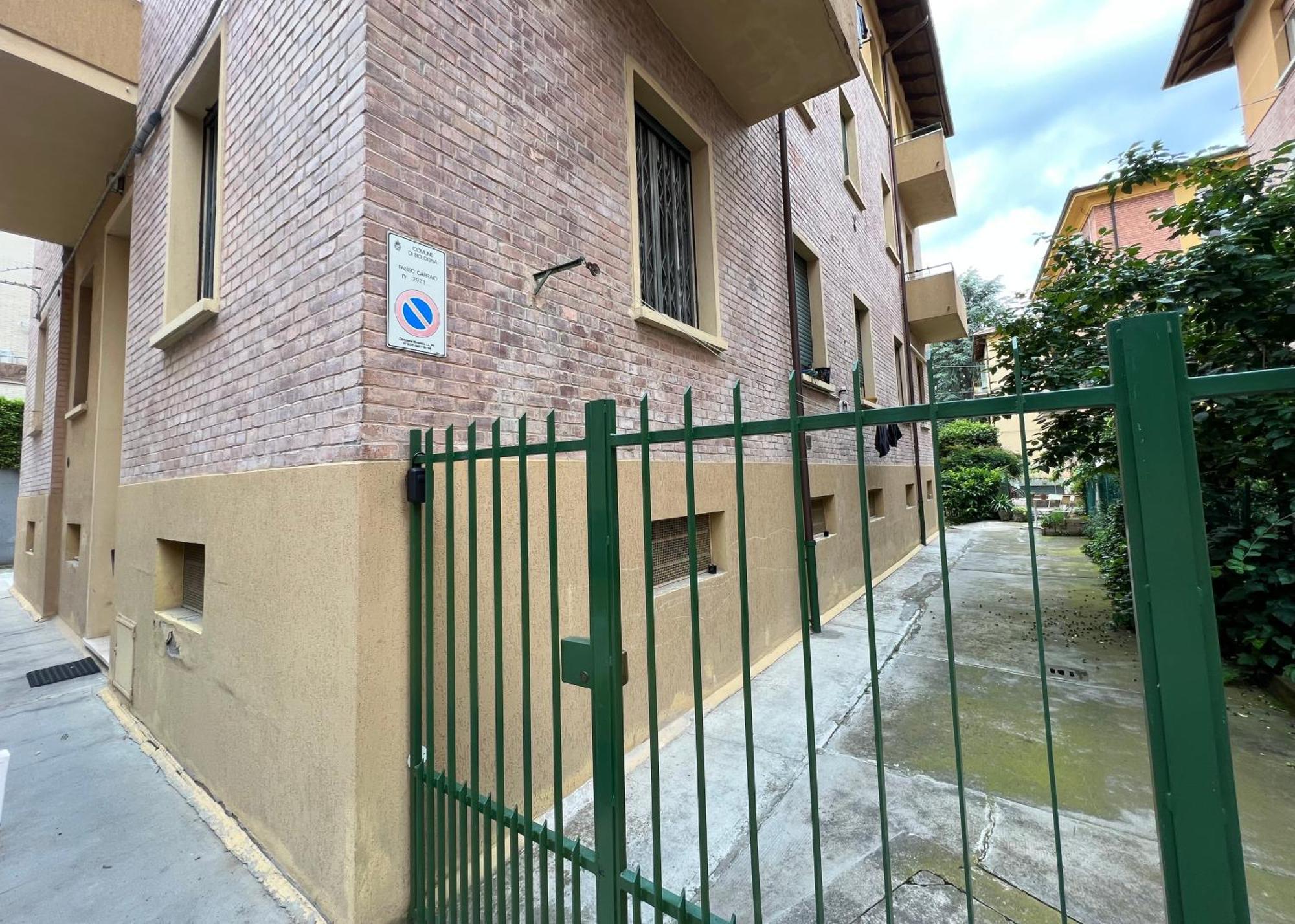 Charming Apartment Near Saragozza 볼로냐 외부 사진